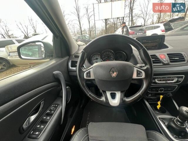 Білий Рено Меган, об'ємом двигуна 1.5 л та пробігом 26 тис. км за 6999 $, фото 10 на Automoto.ua