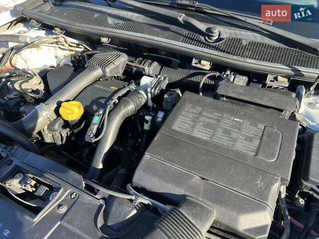 Білий Рено Меган, об'ємом двигуна 1.5 л та пробігом 280 тис. км за 5800 $, фото 26 на Automoto.ua