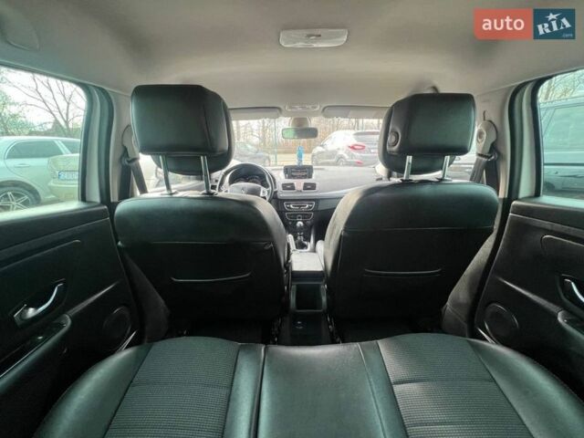 Білий Рено Меган, об'ємом двигуна 1.5 л та пробігом 26 тис. км за 6999 $, фото 13 на Automoto.ua