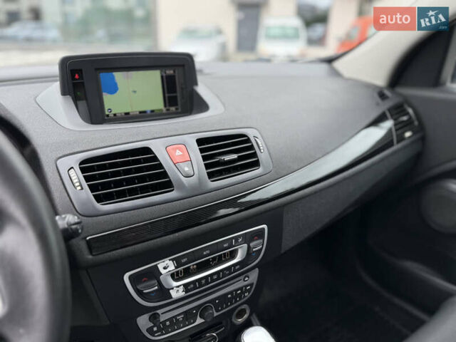 Білий Рено Меган, об'ємом двигуна 1.5 л та пробігом 230 тис. км за 6750 $, фото 18 на Automoto.ua