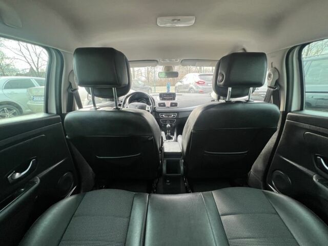 Білий Рено Меган, об'ємом двигуна 1.5 л та пробігом 231 тис. км за 7499 $, фото 21 на Automoto.ua