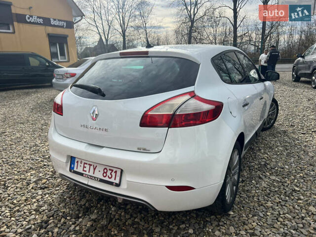 Белый Рено Меган, объемом двигателя 1.5 л и пробегом 231 тыс. км за 6999 $, фото 5 на Automoto.ua