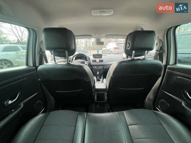 Белый Рено Меган, объемом двигателя 1.5 л и пробегом 231 тыс. км за 6999 $, фото 27 на Automoto.ua