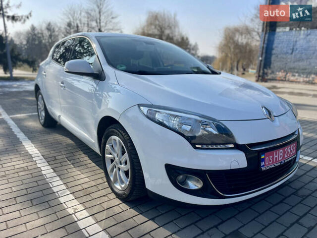 Белый Рено Меган, объемом двигателя 1.5 л и пробегом 229 тыс. км за 7800 $, фото 16 на Automoto.ua