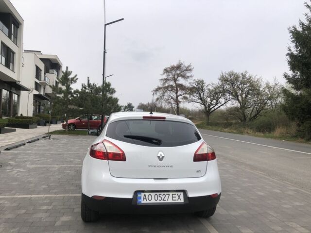 Білий Рено Меган, об'ємом двигуна 1.5 л та пробігом 270 тис. км за 6499 $, фото 3 на Automoto.ua