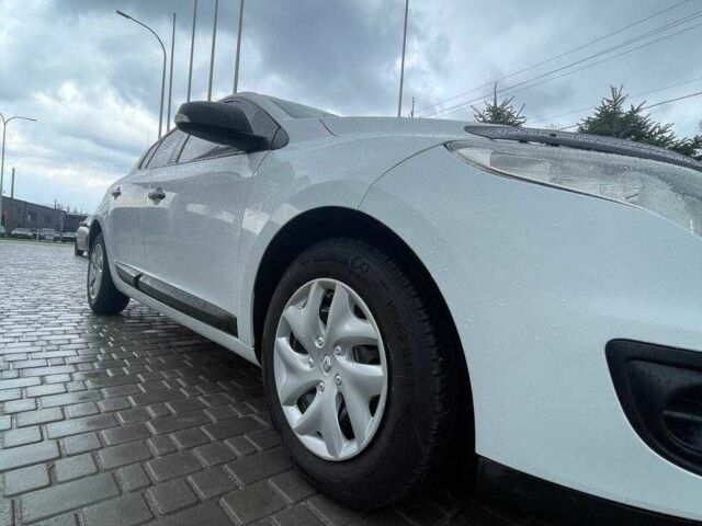 Белый Рено Меган, объемом двигателя 1.5 л и пробегом 340 тыс. км за 6500 $, фото 6 на Automoto.ua