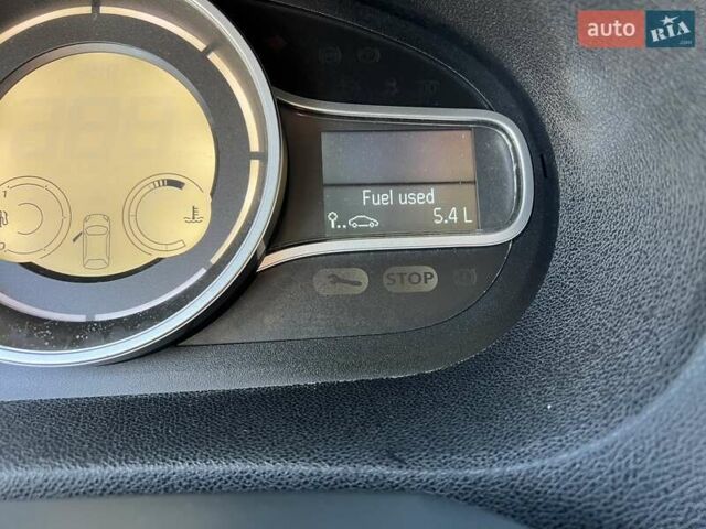 Білий Рено Меган, об'ємом двигуна 1.5 л та пробігом 280 тис. км за 5800 $, фото 17 на Automoto.ua