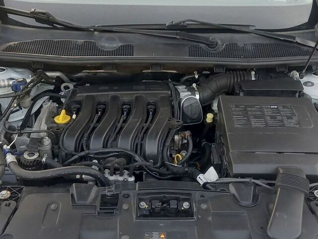 Белый Рено Меган, объемом двигателя 1.6 л и пробегом 125 тыс. км за 7200 $, фото 29 на Automoto.ua