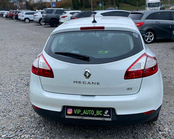 Белый Рено Меган, объемом двигателя 1.46 л и пробегом 230 тыс. км за 7400 $, фото 3 на Automoto.ua