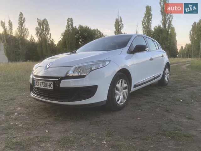 Білий Рено Меган, об'ємом двигуна 1.46 л та пробігом 223 тис. км за 6000 $, фото 8 на Automoto.ua