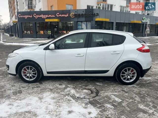 Білий Рено Меган, об'ємом двигуна 1.6 л та пробігом 205 тис. км за 6300 $, фото 5 на Automoto.ua