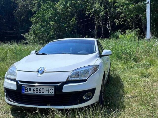 Білий Рено Меган, об'ємом двигуна 1.46 л та пробігом 286 тис. км за 5499 $, фото 3 на Automoto.ua