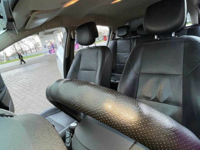 Белый Рено Меган, объемом двигателя 1.5 л и пробегом 340 тыс. км за 6500 $, фото 22 на Automoto.ua