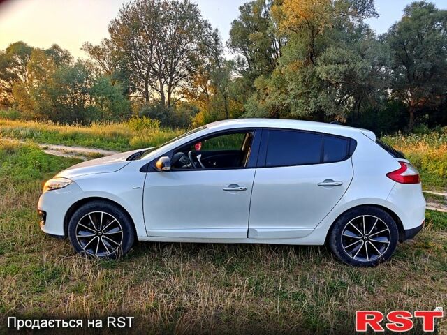 Белый Рено Меган, объемом двигателя 1.5 л и пробегом 245 тыс. км за 7650 $, фото 1 на Automoto.ua