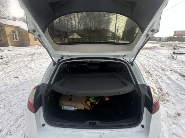 Білий Рено Меган, об'ємом двигуна 1.5 л та пробігом 281 тис. км за 5899 $, фото 12 на Automoto.ua