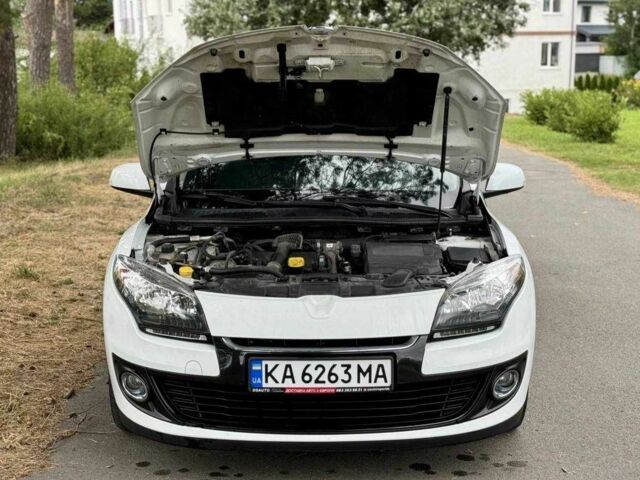 Білий Рено Меган, об'ємом двигуна 1.5 л та пробігом 290 тис. км за 6500 $, фото 1 на Automoto.ua