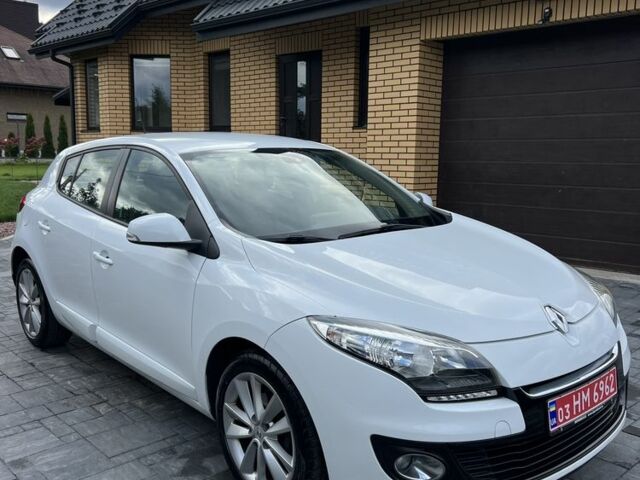 Рено Меган 2012 у Луцьку на Automoto.ua Білий Рено Меган, об'ємом двигуна 1.5 л та пробігом 189 тис. км за 9700 $, фото 1 на Automoto.ua