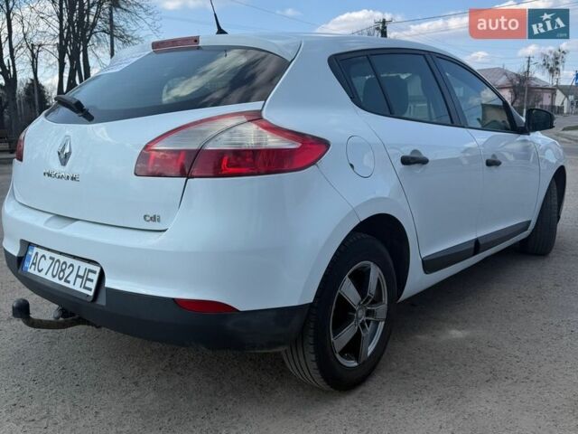 Білий Рено Меган, об'ємом двигуна 1.46 л та пробігом 280 тис. км за 6500 $, фото 3 на Automoto.ua