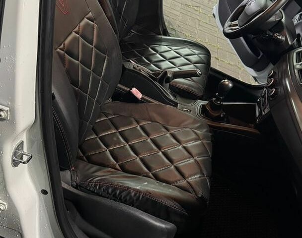 Білий Рено Меган, об'ємом двигуна 1.46 л та пробігом 287 тис. км за 5900 $, фото 24 на Automoto.ua