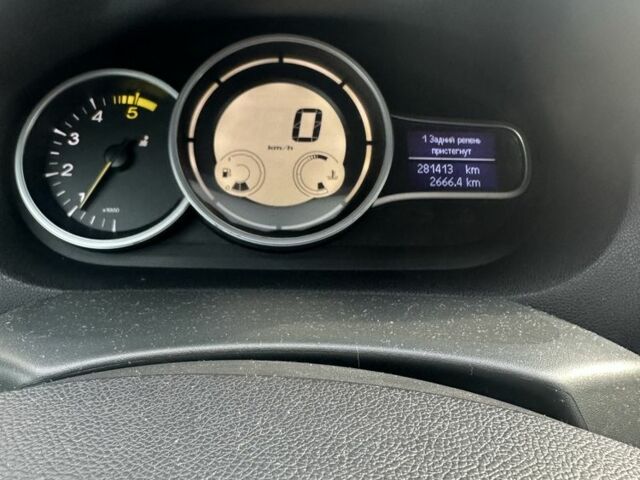 Білий Рено Меган, об'ємом двигуна 1.5 л та пробігом 281 тис. км за 5899 $, фото 5 на Automoto.ua