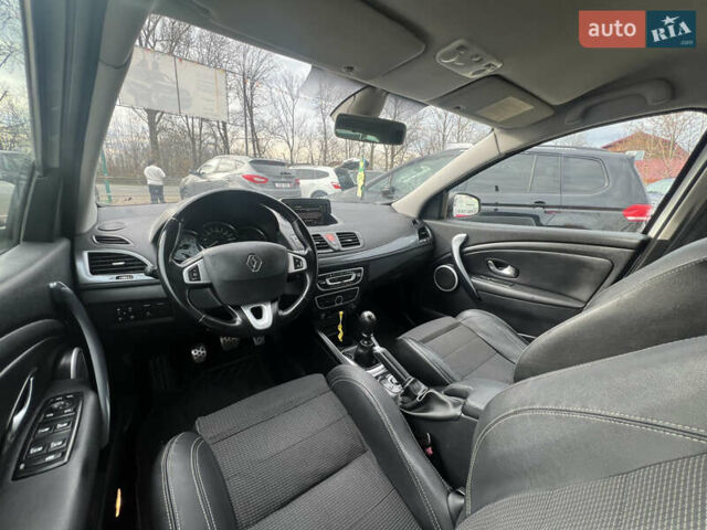 Белый Рено Меган, объемом двигателя 1.5 л и пробегом 231 тыс. км за 6999 $, фото 18 на Automoto.ua