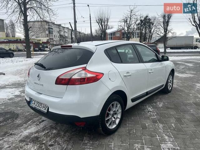 Білий Рено Меган, об'ємом двигуна 1.6 л та пробігом 205 тис. км за 6300 $, фото 3 на Automoto.ua