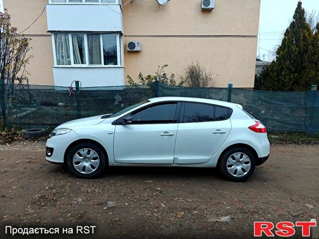 Белый Рено Меган, объемом двигателя 1.5 л и пробегом 245 тыс. км за 7650 $, фото 7 на Automoto.ua