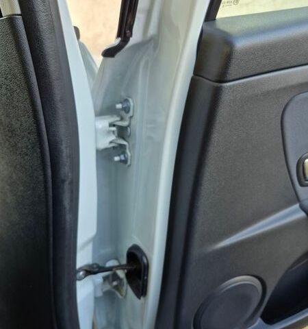 Білий Рено Меган, об'ємом двигуна 1.6 л та пробігом 245 тис. км за 7700 $, фото 28 на Automoto.ua