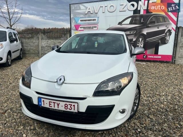 Білий Рено Меган, об'ємом двигуна 1.5 л та пробігом 26 тис. км за 6999 $, фото 22 на Automoto.ua