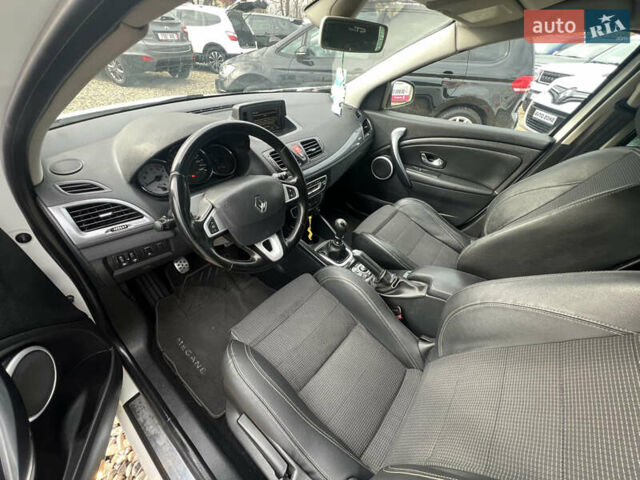 Белый Рено Меган, объемом двигателя 1.5 л и пробегом 231 тыс. км за 6999 $, фото 21 на Automoto.ua