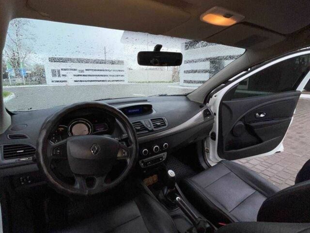 Белый Рено Меган, объемом двигателя 1.5 л и пробегом 340 тыс. км за 6500 $, фото 20 на Automoto.ua