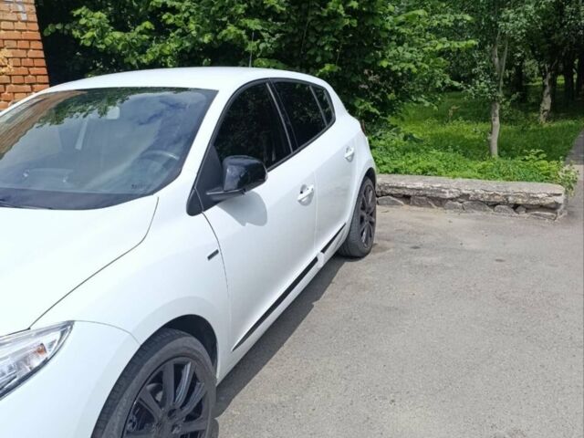 Білий Рено Меган, об'ємом двигуна 1.46 л та пробігом 290 тис. км за 7500 $, фото 9 на Automoto.ua