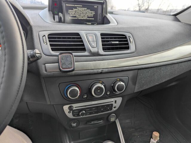 Білий Рено Меган, об'ємом двигуна 1.5 л та пробігом 234 тис. км за 5300 $, фото 7 на Automoto.ua