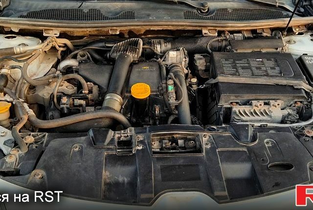 Білий Рено Меган, об'ємом двигуна 15 л та пробігом 263 тис. км за 6400 $, фото 5 на Automoto.ua
