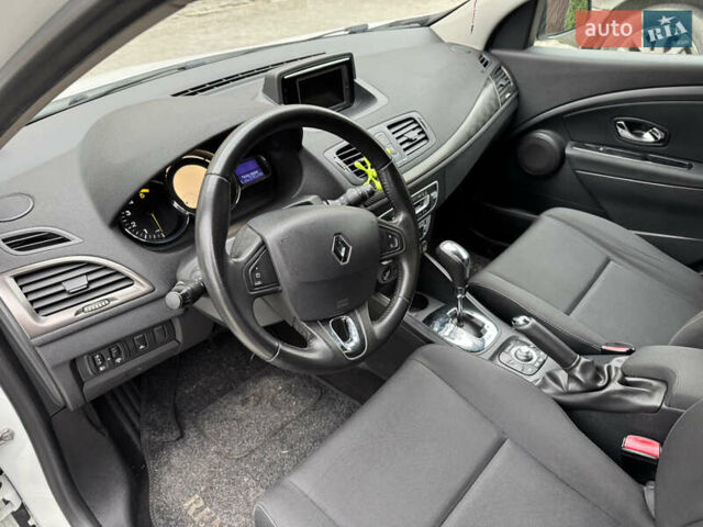 Білий Рено Меган, об'ємом двигуна 1.5 л та пробігом 208 тис. км за 5700 $, фото 6 на Automoto.ua