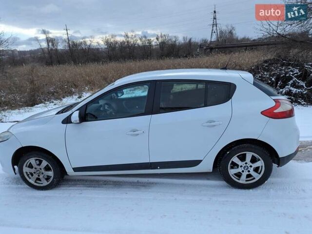 Білий Рено Меган, об'ємом двигуна 1.5 л та пробігом 234 тис. км за 5300 $, фото 1 на Automoto.ua