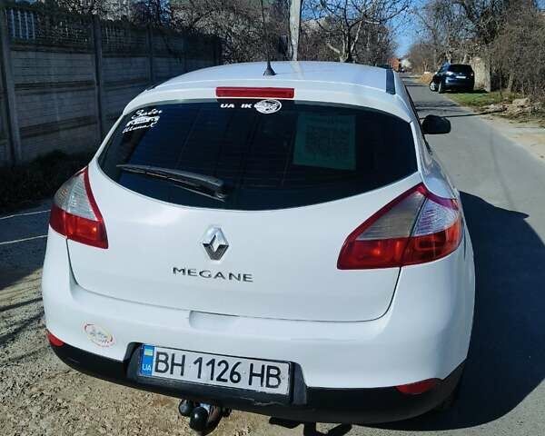 Белый Рено Меган, объемом двигателя 1.46 л и пробегом 179 тыс. км за 4500 $, фото 5 на Automoto.ua