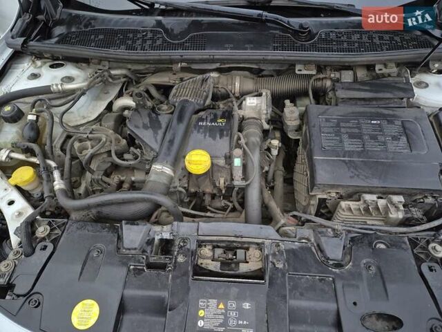 Білий Рено Меган, об'ємом двигуна 1.6 л та пробігом 209 тис. км за 6700 $, фото 18 на Automoto.ua
