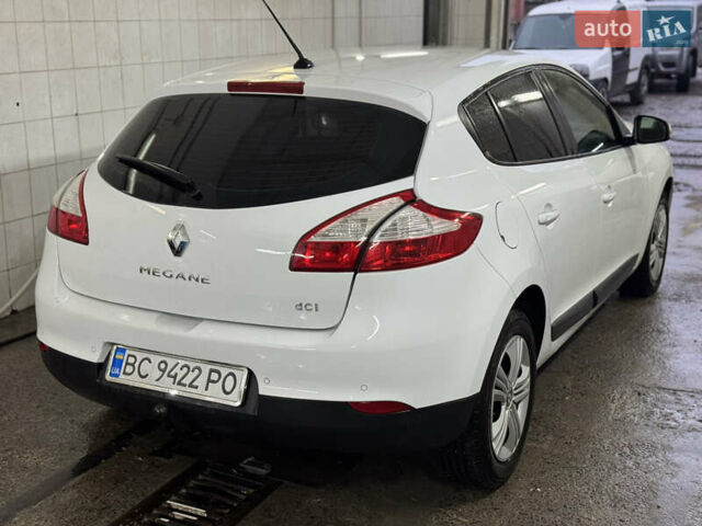 Білий Рено Меган, об'ємом двигуна 1.5 л та пробігом 208 тис. км за 5700 $, фото 2 на Automoto.ua