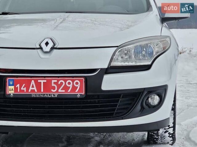 Білий Рено Меган, об'ємом двигуна 1.5 л та пробігом 252 тис. км за 5850 $, фото 17 на Automoto.ua