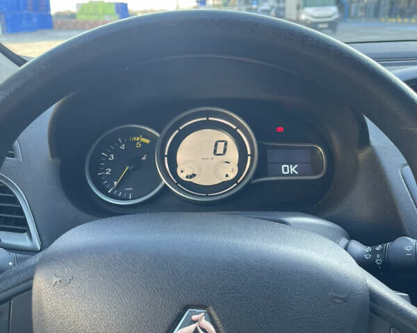 Белый Рено Меган, объемом двигателя 1.5 л и пробегом 224 тыс. км за 7200 $, фото 34 на Automoto.ua