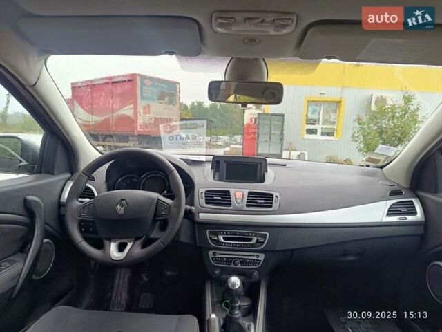Рено Меган 2013 у Городок на Automoto.ua Білий Рено Меган, об'ємом двигуна 1.46 л та пробігом 210 тис. км за 6900 $, фото 11 на Automoto.ua