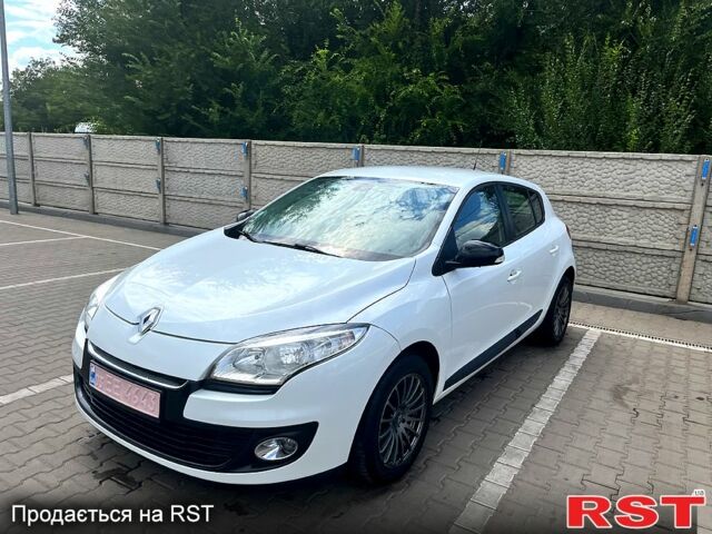 Белый Рено Меган, объемом двигателя 1.5 л и пробегом 255 тыс. км за 7800 $, фото 1 на Automoto.ua