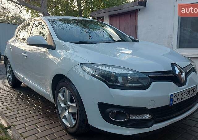 Белый Рено Меган, объемом двигателя 1.5 л и пробегом 314 тыс. км за 8000 $, фото 19 на Automoto.ua