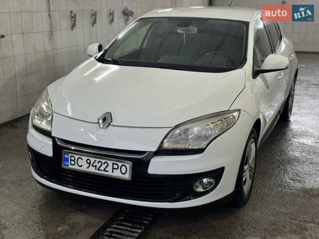 Білий Рено Меган, об'ємом двигуна 1.5 л та пробігом 208 тис. км за 5700 $, фото 5 на Automoto.ua