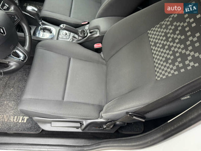 Білий Рено Меган, об'ємом двигуна 1.5 л та пробігом 208 тис. км за 5700 $, фото 7 на Automoto.ua