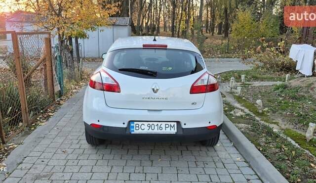 Білий Рено Меган, об'ємом двигуна 1.5 л та пробігом 232 тис. км за 8500 $, фото 3 на Automoto.ua