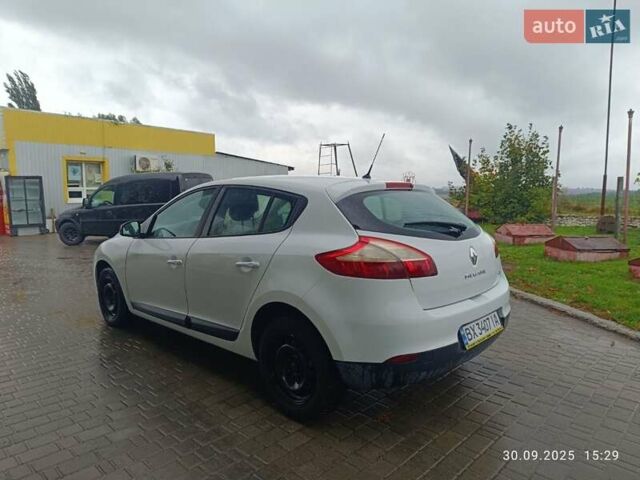 Рено Меган 2013 у Городок на Automoto.ua Білий Рено Меган, об'ємом двигуна 1.46 л та пробігом 210 тис. км за 6900 $, фото 2 на Automoto.ua