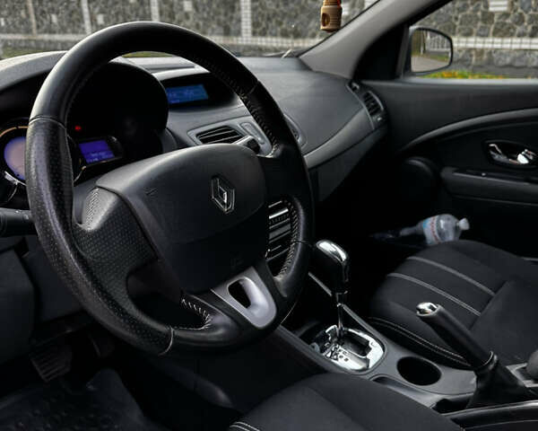 Белый Рено Меган, объемом двигателя 1.46 л и пробегом 175 тыс. км за 6500 $, фото 8 на Automoto.ua