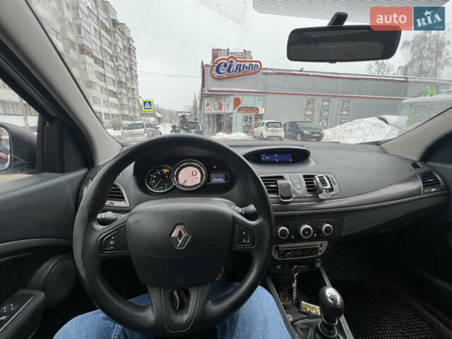 Білий Рено Меган, об'ємом двигуна 1.5 л та пробігом 261 тис. км за 6850 $, фото 6 на Automoto.ua
